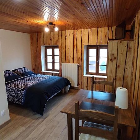 Studio Chaleureux Dans Les Monts Du Forez Verrieres-en-Forez Luaran gambar